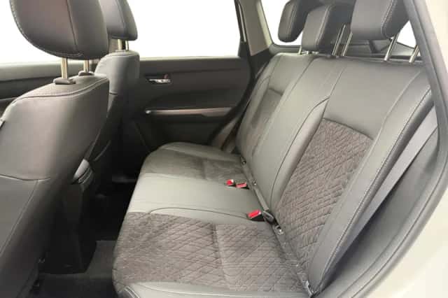 Suzuki Vitara (2025) thumbnail 14