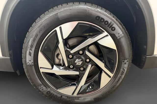 Suzuki Vitara (2025) thumbnail 8