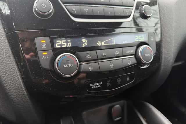 Nissan Qashqai (2018) thumbnail 18