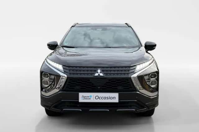 Mitsubishi Eclipse Cross (2023) thumbnail 2