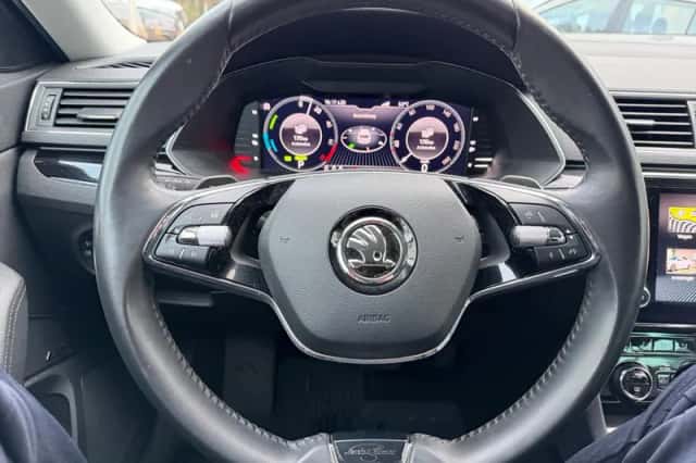 Škoda Superb (2021) thumbnail 13