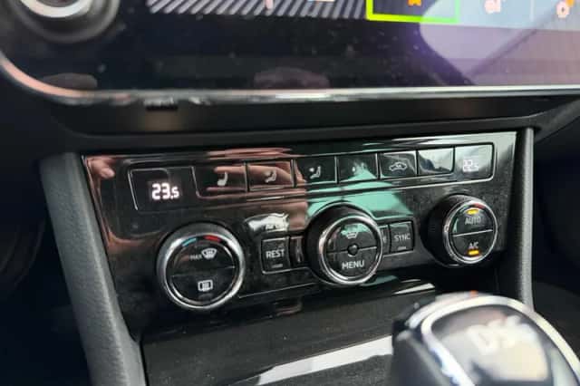 Škoda Superb (2021) thumbnail 20