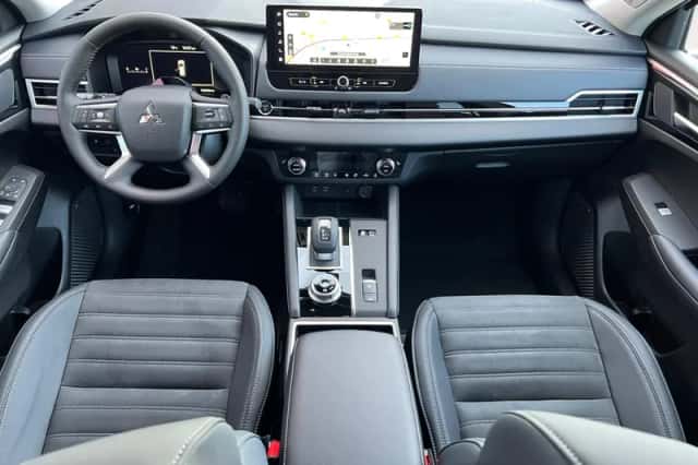 Mitsubishi Outlander (2025) thumbnail 21