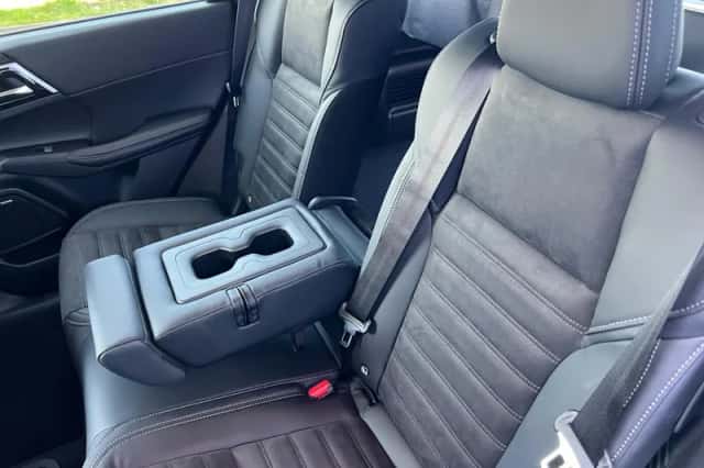 Mitsubishi Outlander (2025) thumbnail 32