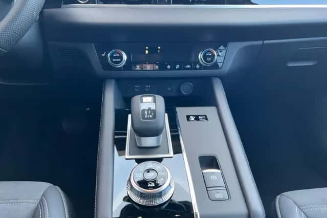 Mitsubishi Outlander (2025) thumbnail 10