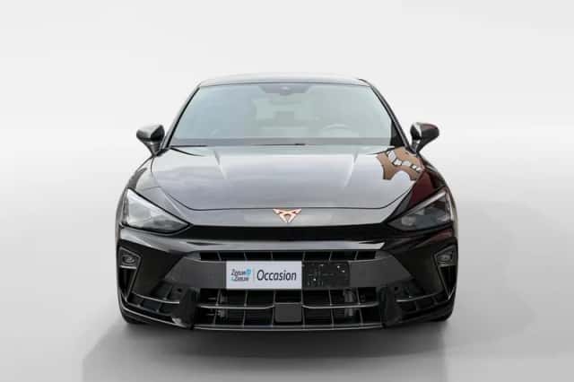 CUPRA Leon (2025) thumbnail 7