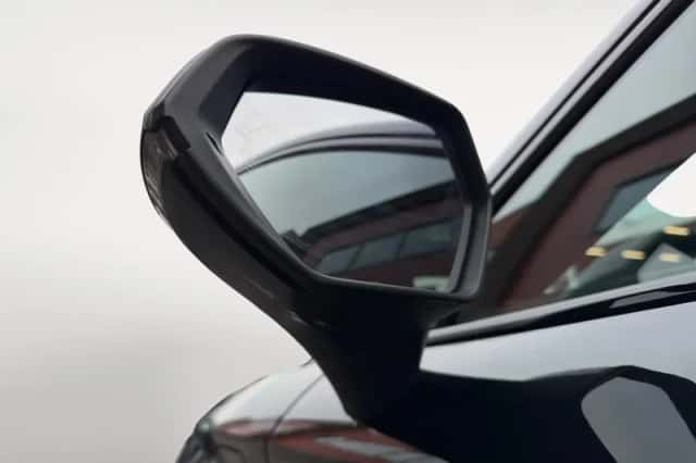 CUPRA Leon (2025) thumbnail 9