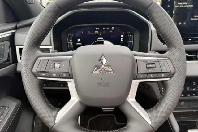 Mitsubishi Outlander (2026) thumbnail 16