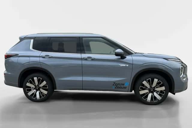 Mitsubishi Outlander (2026) thumbnail 3