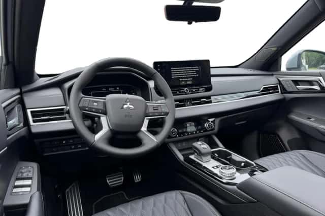 Mitsubishi Outlander (2026) thumbnail 8