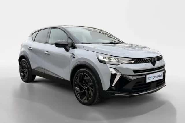 Renault Captur (2024) thumbnail 3