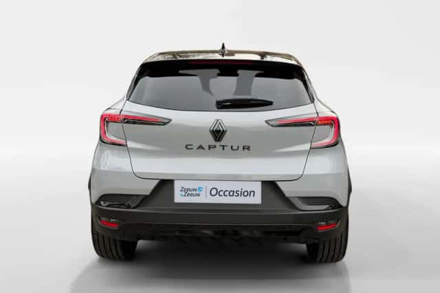 Renault Captur (2024) thumbnail 6