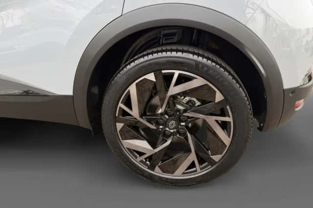 Renault Captur (2024) thumbnail 8