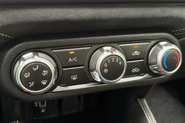 Nissan Micra (2021) thumbnail 24