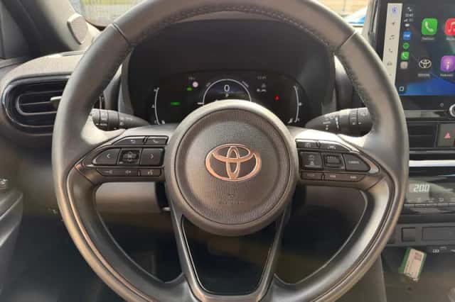 Toyota Yaris Cross (2025) thumbnail 15
