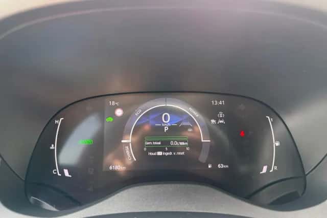 Toyota Yaris Cross (2025) thumbnail 16