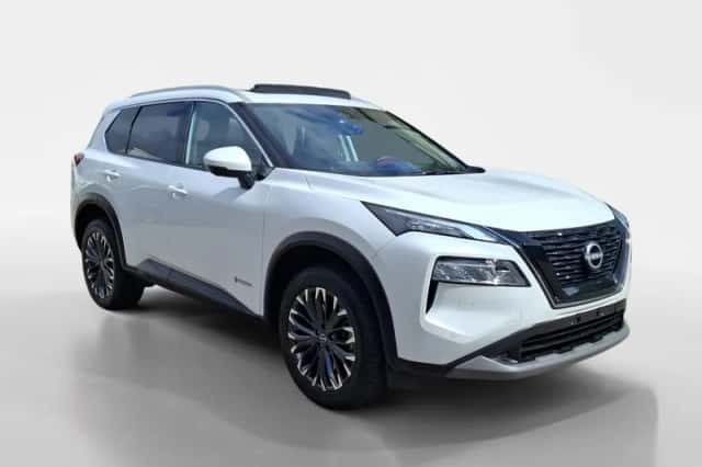 Nissan X-Trail (2025) thumbnail 3