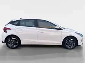 Hyundai i20 (2022) thumbnail 2