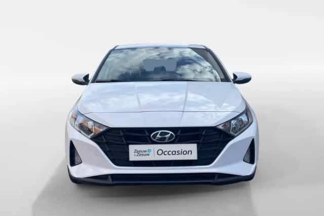 Hyundai i20 (2022) thumbnail 4