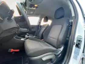 Hyundai i20 (2022) thumbnail 9