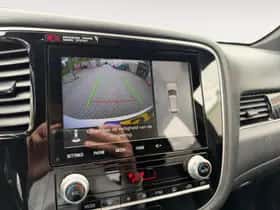 Mitsubishi Outlander (2021) thumbnail 18