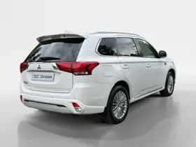 Mitsubishi Outlander (2021) thumbnail 7