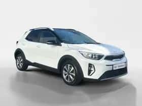Kia Stonic (2022) thumbnail 3