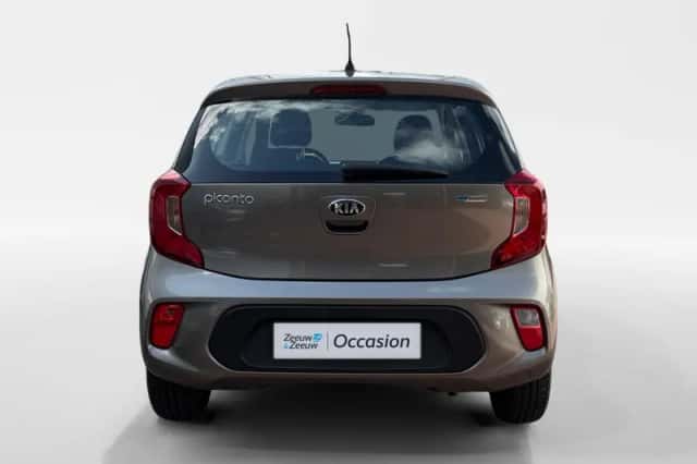 Kia Picanto (2017) thumbnail 5