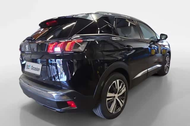 Peugeot 3008 (2021) thumbnail 4