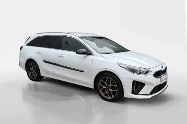 Kia Ceed Sportswagon (2021) thumbnail 3