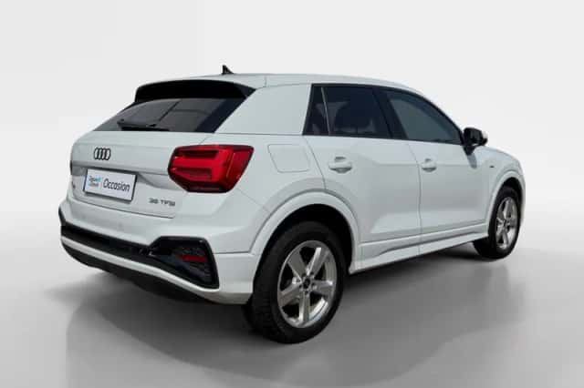 Audi Q2 (2023) thumbnail 4