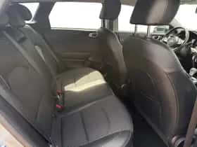 Kia Ceed Sportswagon (2020) thumbnail 24