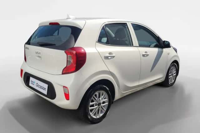 Kia Picanto (2023) thumbnail 5