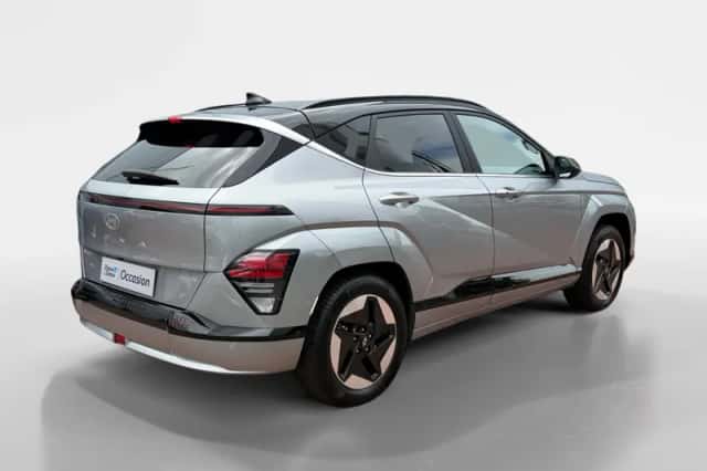 Hyundai Kona (2024) thumbnail 5