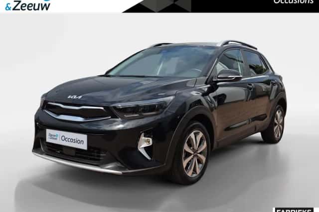 Kia Stonic (2024) thumbnail 1