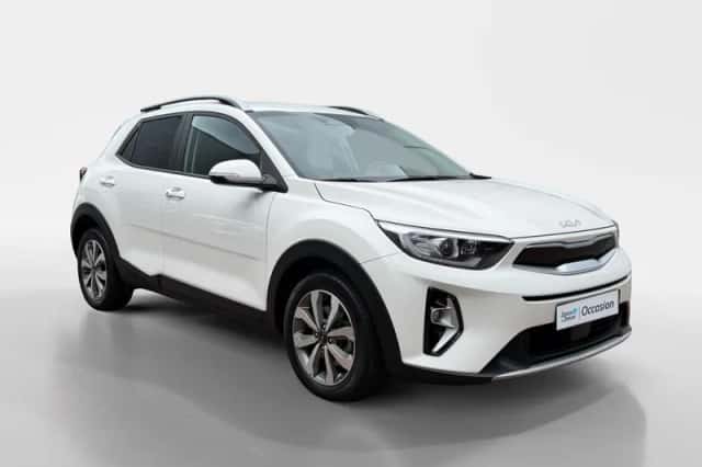 Kia Stonic (2022) thumbnail 3