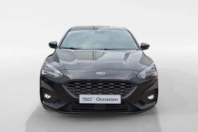 Ford Focus (2021) thumbnail 3