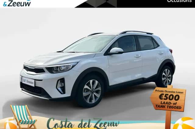 Kia Stonic (2023) thumbnail 1