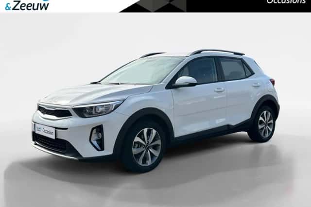 Kia Stonic (2023) thumbnail 1