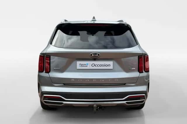 Kia Sorento (2021) thumbnail 5