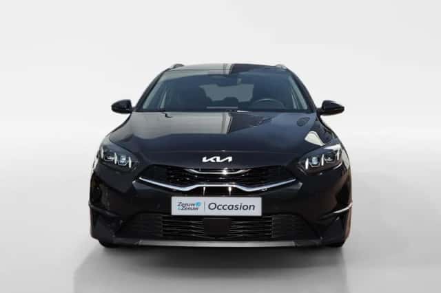 Kia Ceed Sportswagon (2024) thumbnail 2