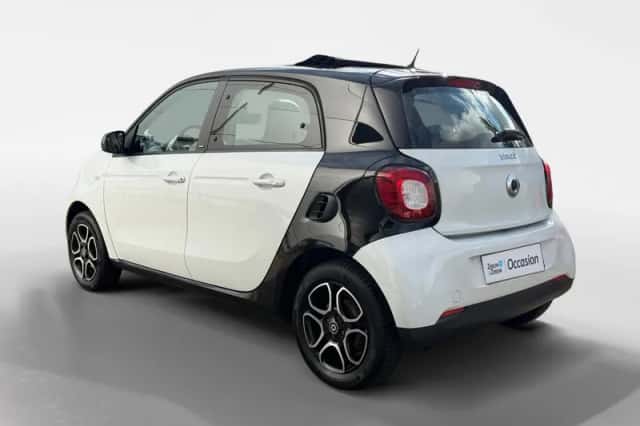 Smart Forfour (2015) thumbnail 6