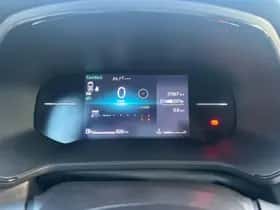 Renault Captur (2024) thumbnail 18