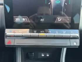 Renault Captur (2024) thumbnail 27