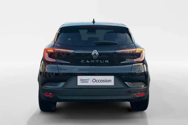 Renault Captur (2024) thumbnail 6