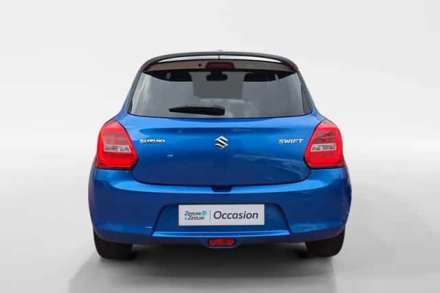 Suzuki Swift (2017) thumbnail 5