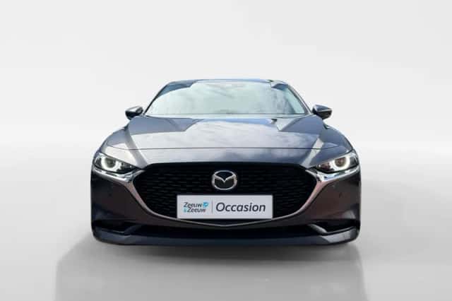 Mazda 3 (2019) thumbnail 2