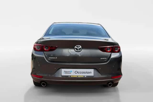 Mazda 3 (2019) thumbnail 5