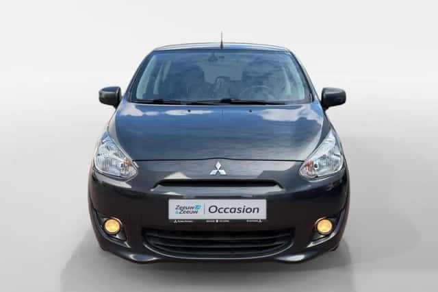 Mitsubishi Space Star (2013) thumbnail 2