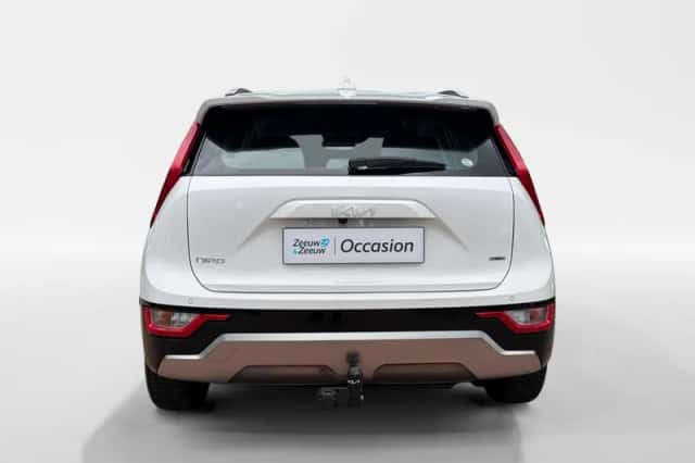Kia Niro (2023) thumbnail 5